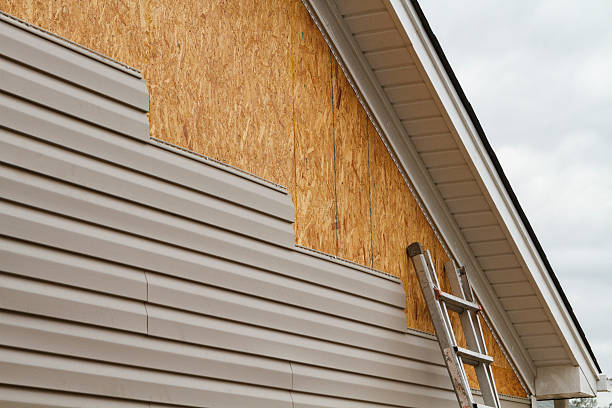 24/7 Emergency Siding Repair experts in Babylon, NY